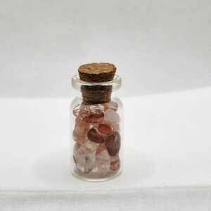 Mini Jar Of Fire Quartz 46cts